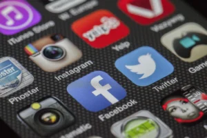 Reseaux sociaux 